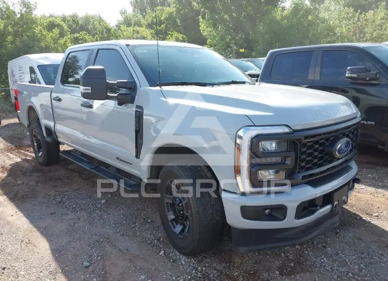 2025 Ford F-250 фото