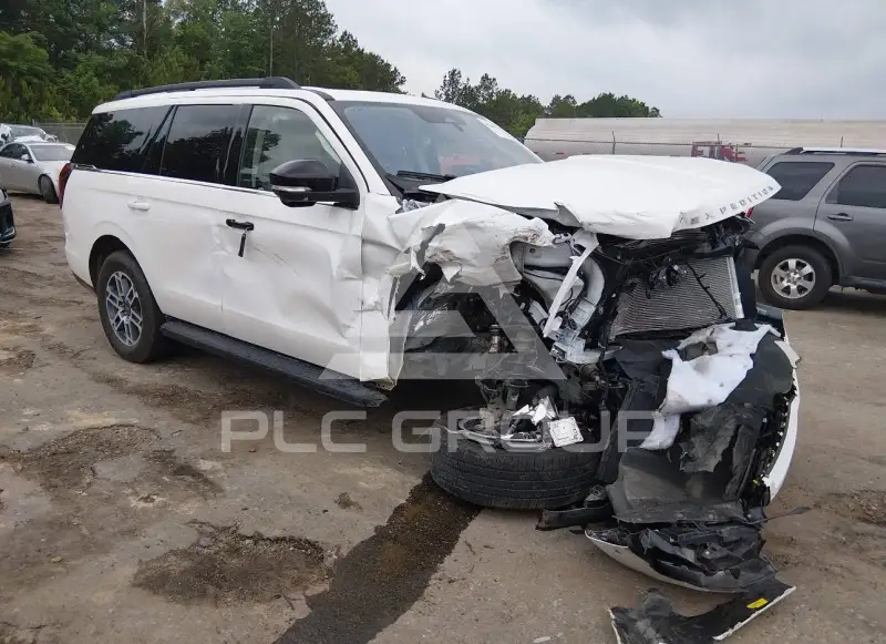 2025 Ford EXPEDITION photo