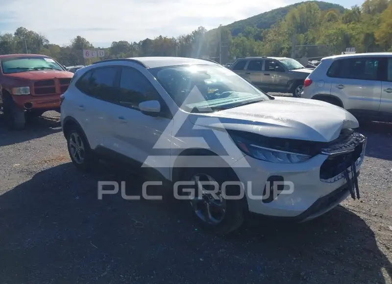 2025 Ford ESCAPE photo
