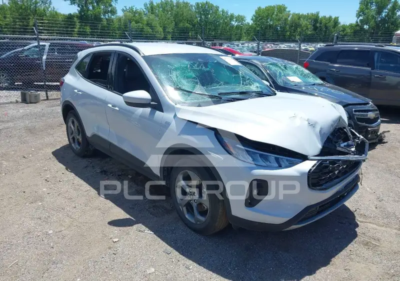 2025 Ford ESCAPE photo