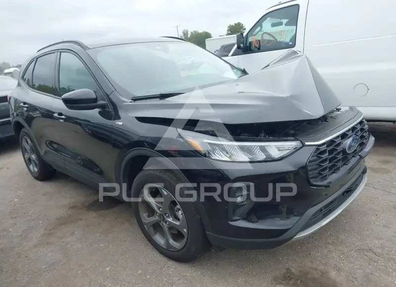 2025 Ford ESCAPE photo
