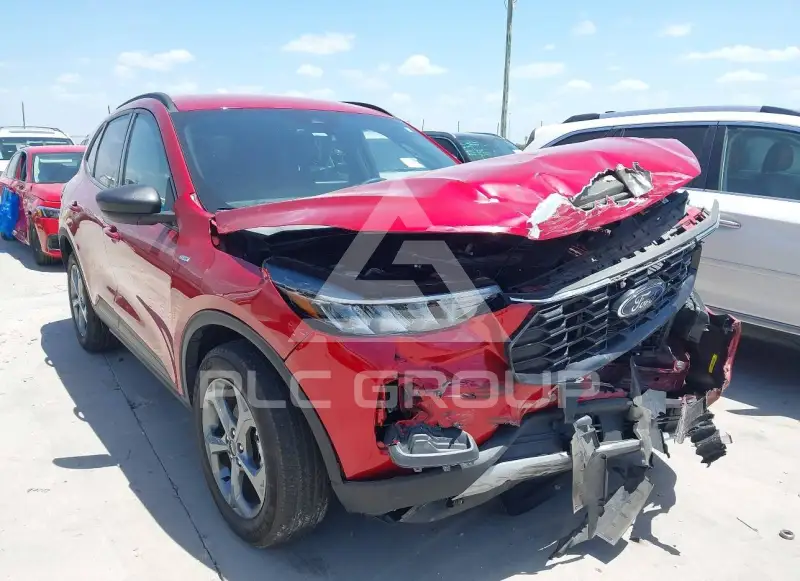 2025 Ford ESCAPE photo