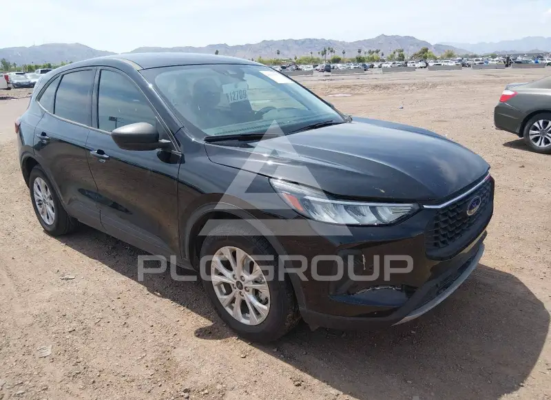 2025 Ford ESCAPE photo