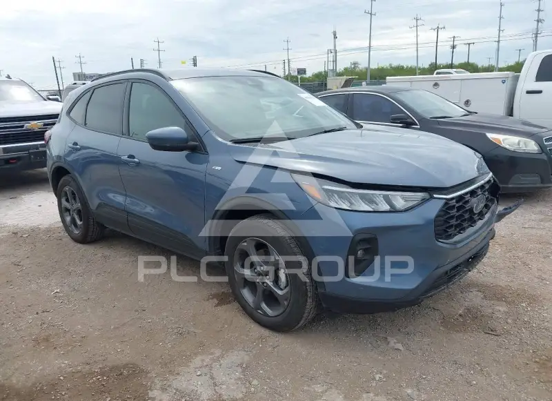 2025 Ford ESCAPE photo