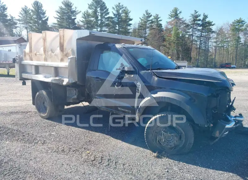 2025 Ford F-550 фото