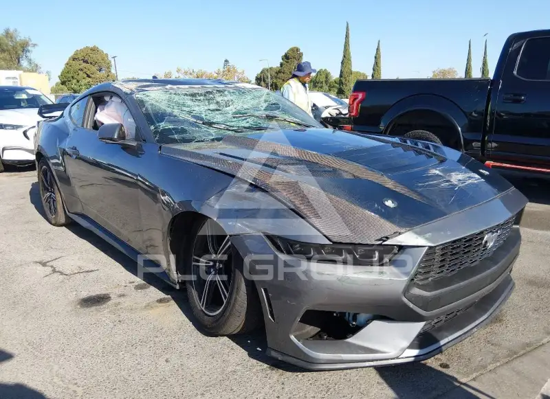 2025 Ford MUSTANG фото