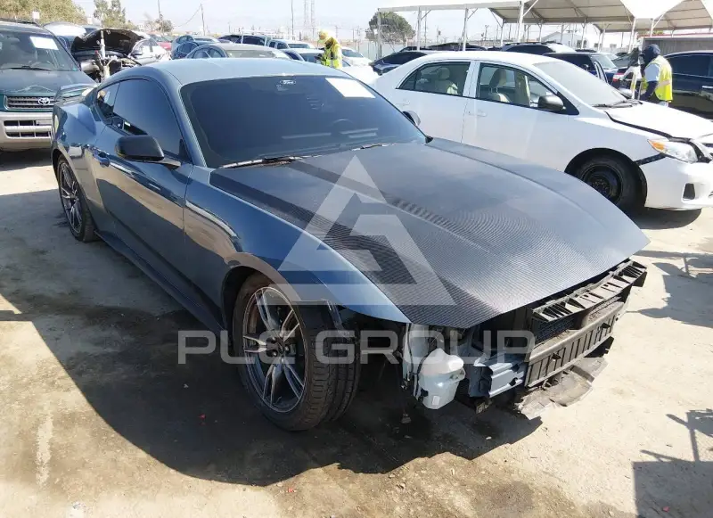 2025 Ford MUSTANG фото