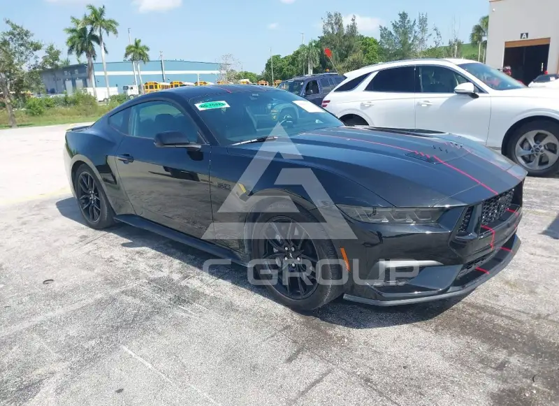 2025 Ford MUSTANG фото