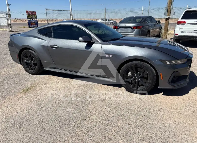 2025 Ford MUSTANG фото