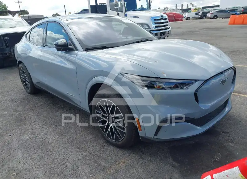 2025 Ford MUSTANG фото
