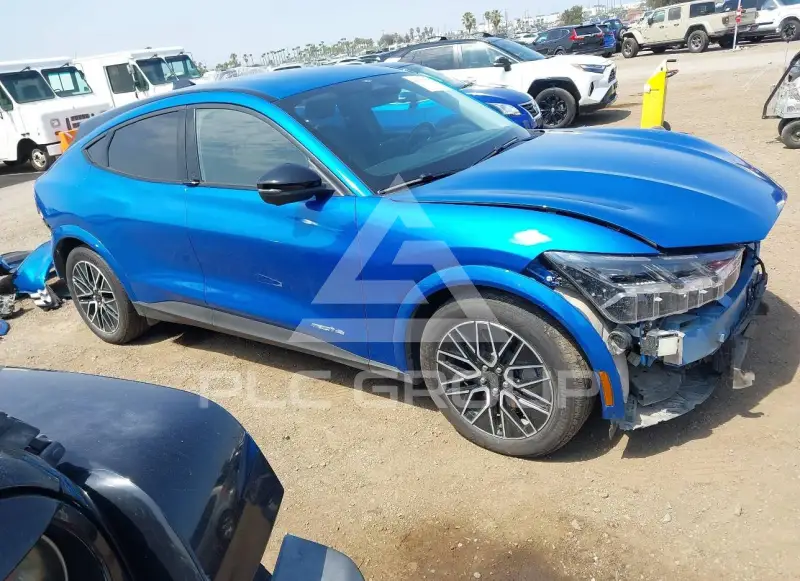 2025 Ford MUSTANG фото