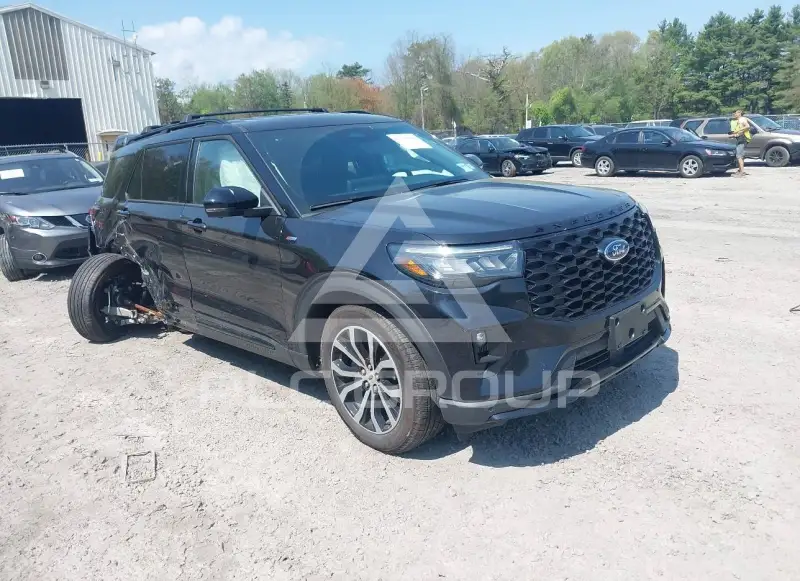 2025 Ford EXPLORER photo
