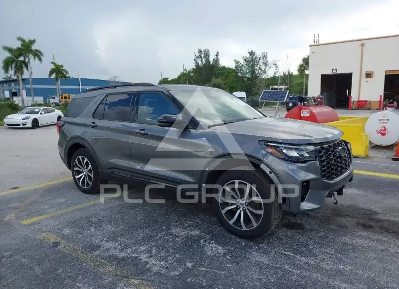 2025 Ford EXPLORER photo