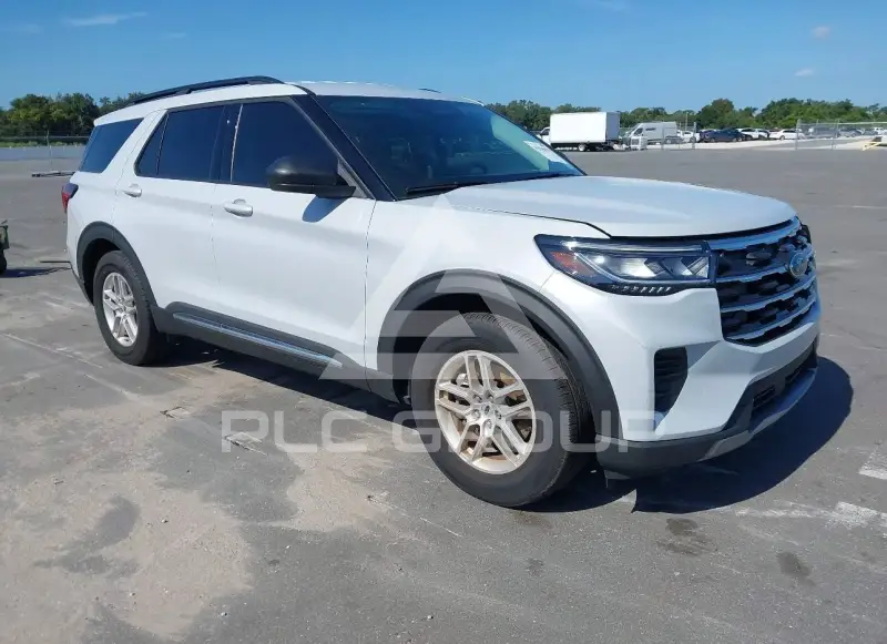 2025 Ford EXPLORER photo