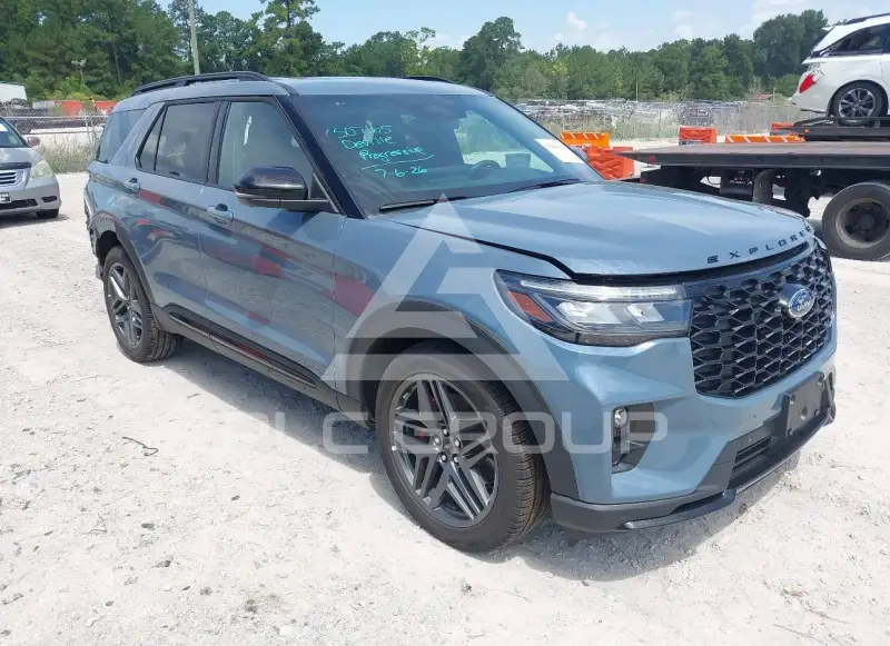 2025 Ford EXPLORER photo