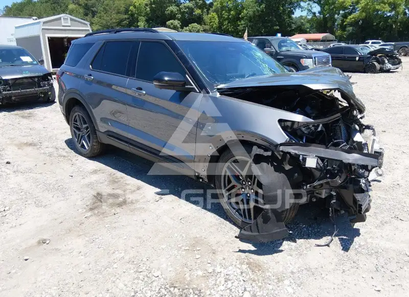 2025 Ford EXPLORER photo