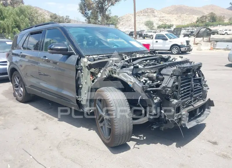 2025 Ford EXPLORER photo
