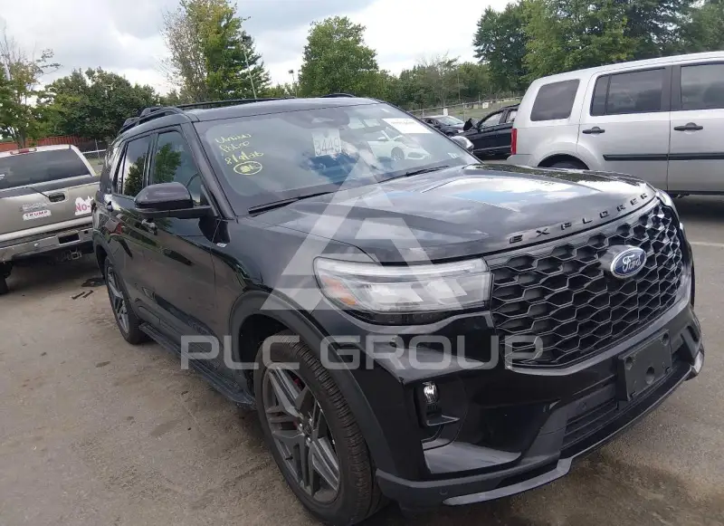 2025 Ford EXPLORER photo