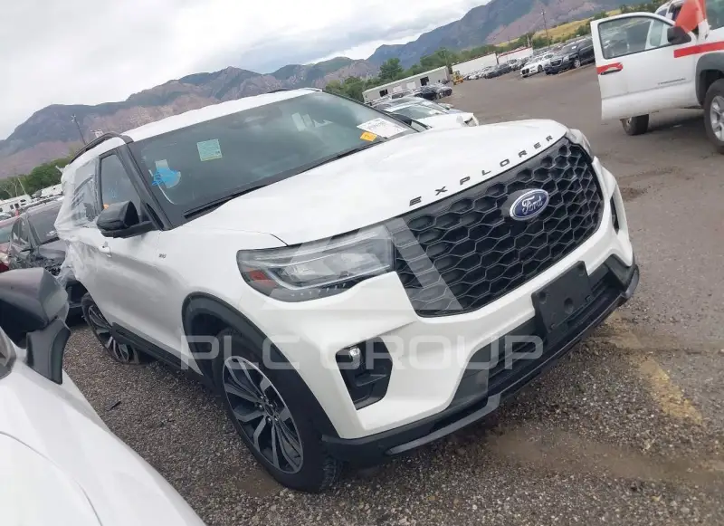2025 Ford EXPLORER photo