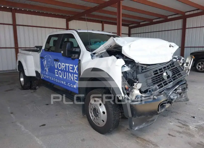 2025 Ford F-450 photo