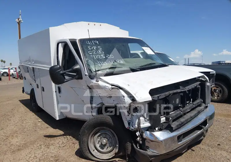 2025 Ford E-350 фото