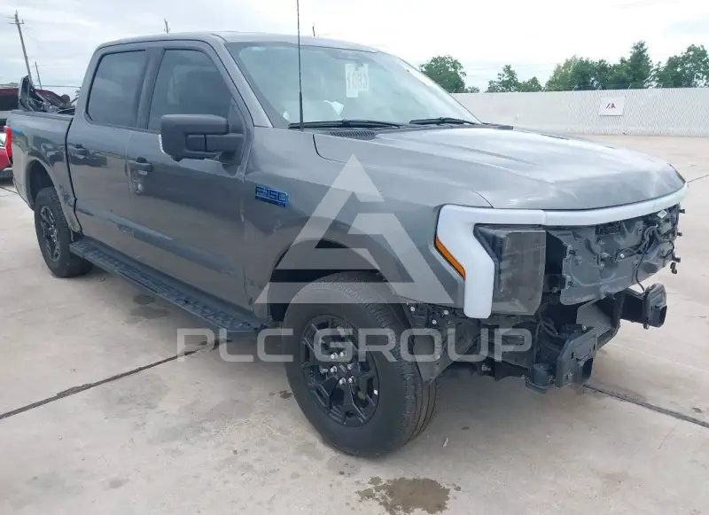 2025 Ford F-150 photo