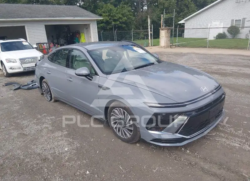 2025 Hyundai Sonata photo