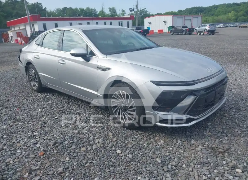 2025 Hyundai Sonata photo