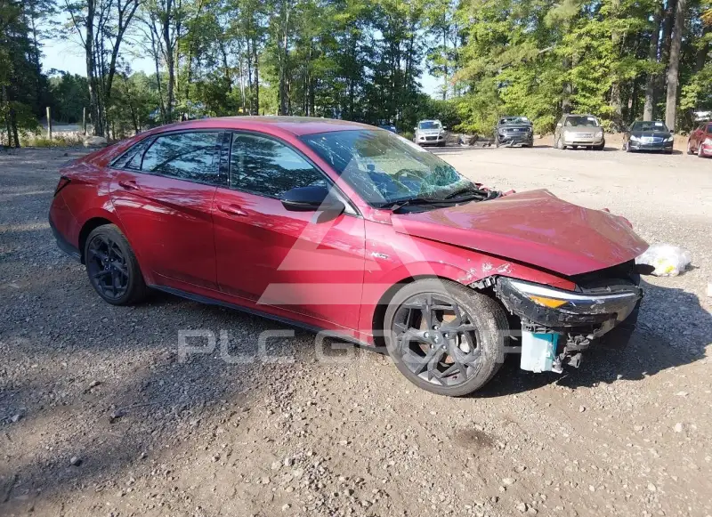 2025 Hyundai Elantra photo