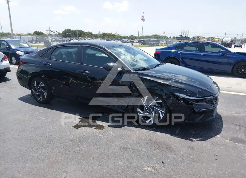 2025 Hyundai Elantra фото