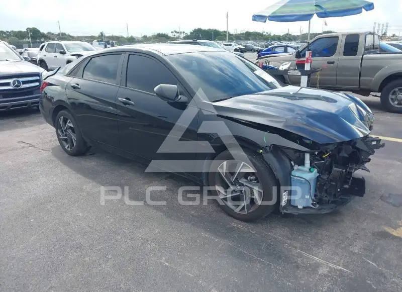 2025 Hyundai Elantra фото