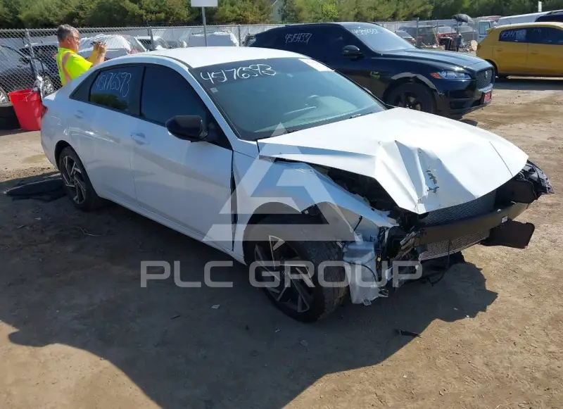 2025 Hyundai Elantra фото