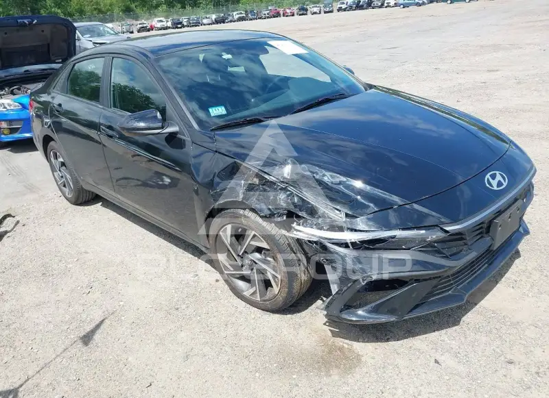 2025 Hyundai Elantra фото