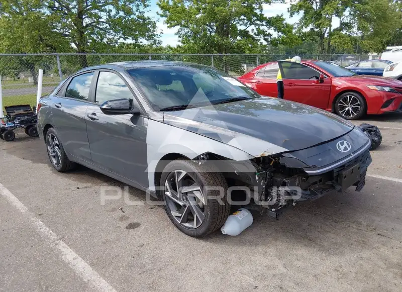 2025 Hyundai Elantra фото
