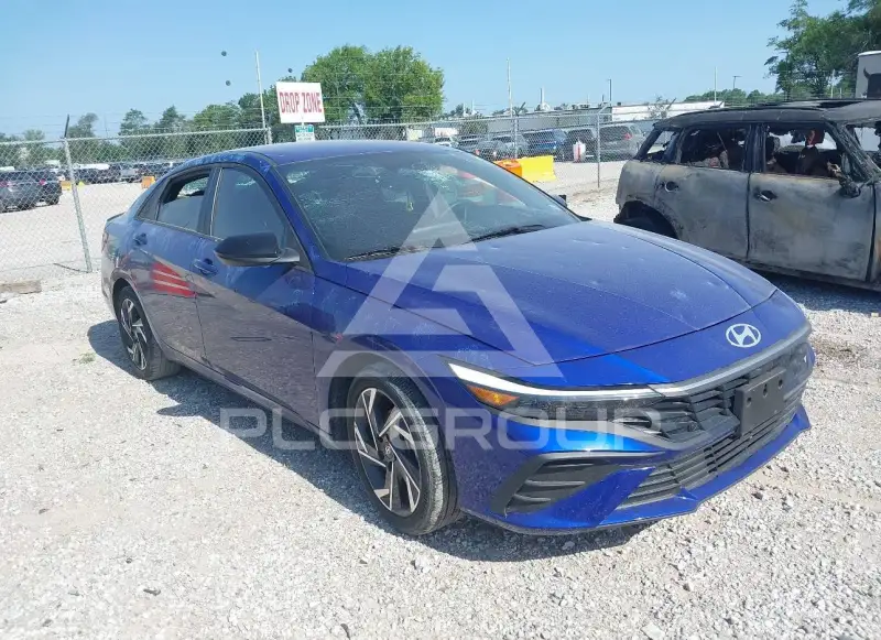 2025 Hyundai Elantra фото