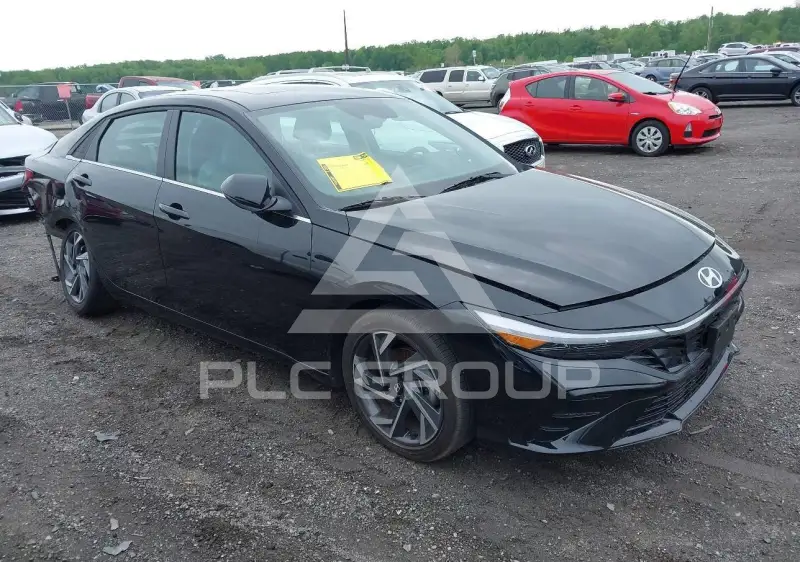 2025 Hyundai Elantra фото
