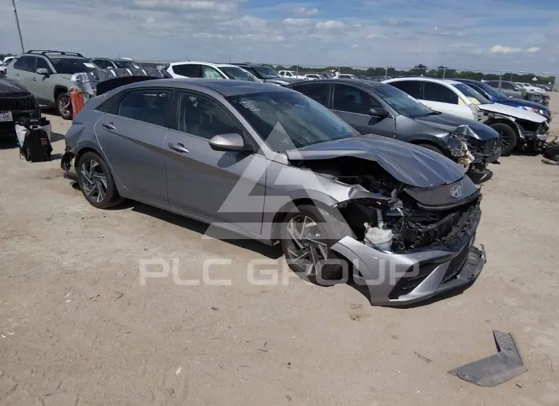 2025 Hyundai Elantra photo