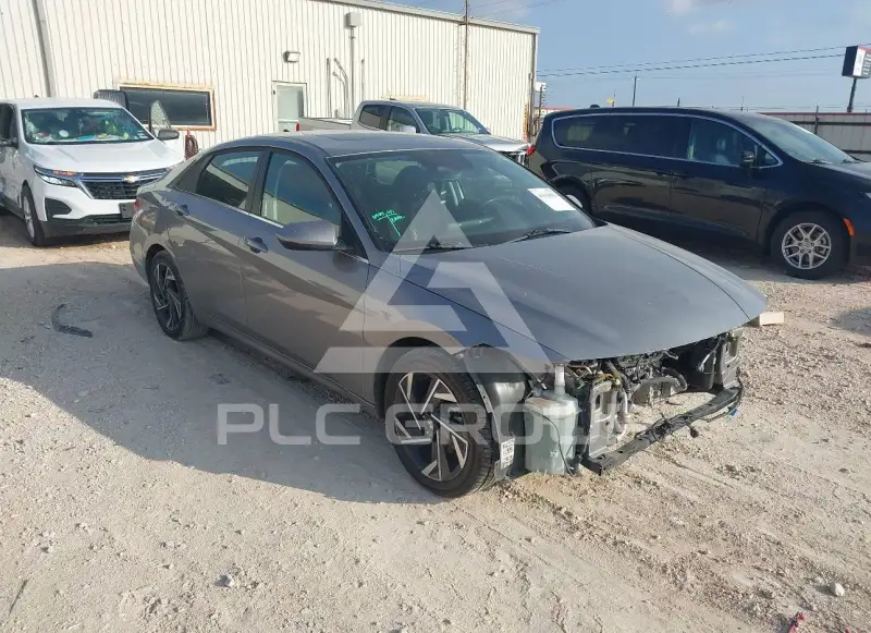 2025 Hyundai Elantra фото