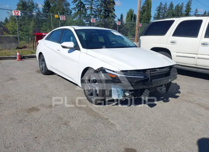 2025 Hyundai Elantra фото