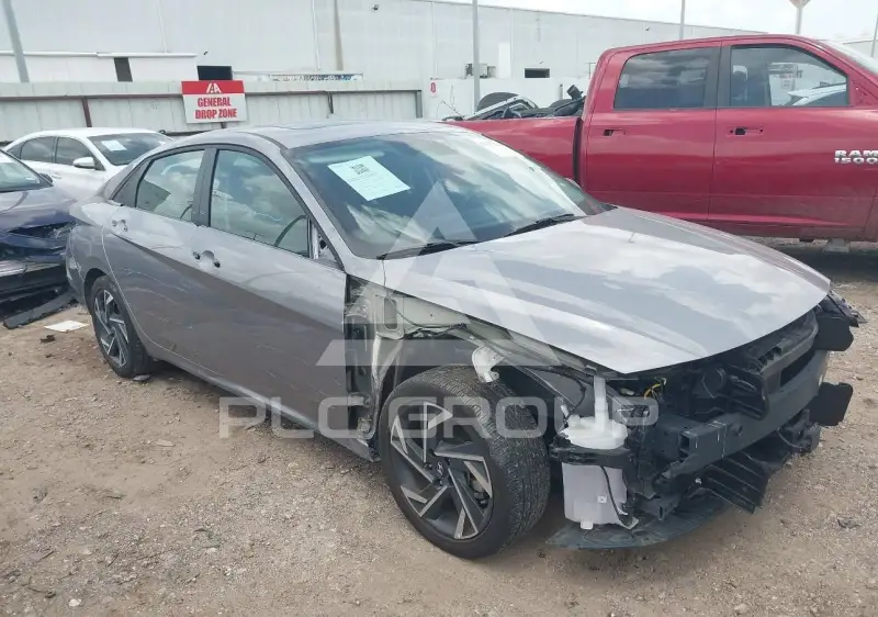 2025 Hyundai Elantra фото