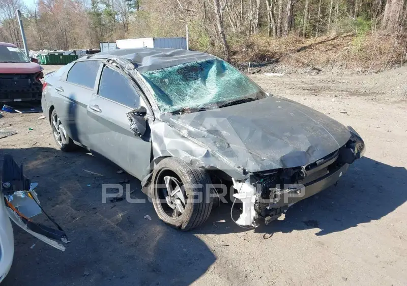 2025 Hyundai Elantra photo