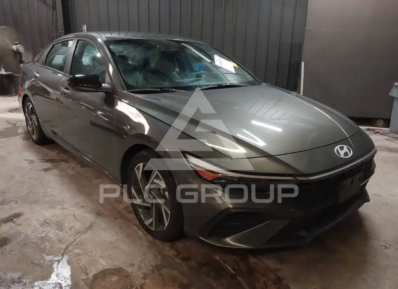 2025 Hyundai Elantra фото