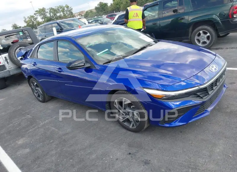 2025 Hyundai Elantra фото