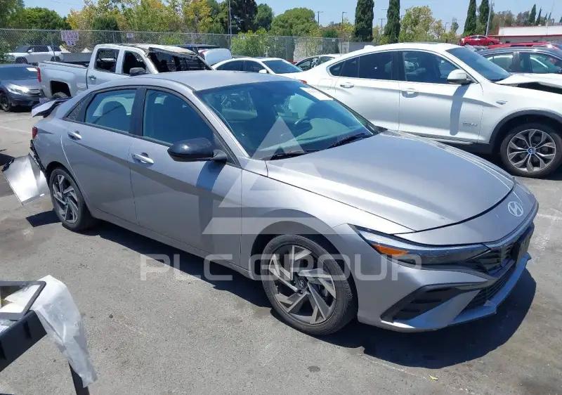 2025 Hyundai Elantra фото