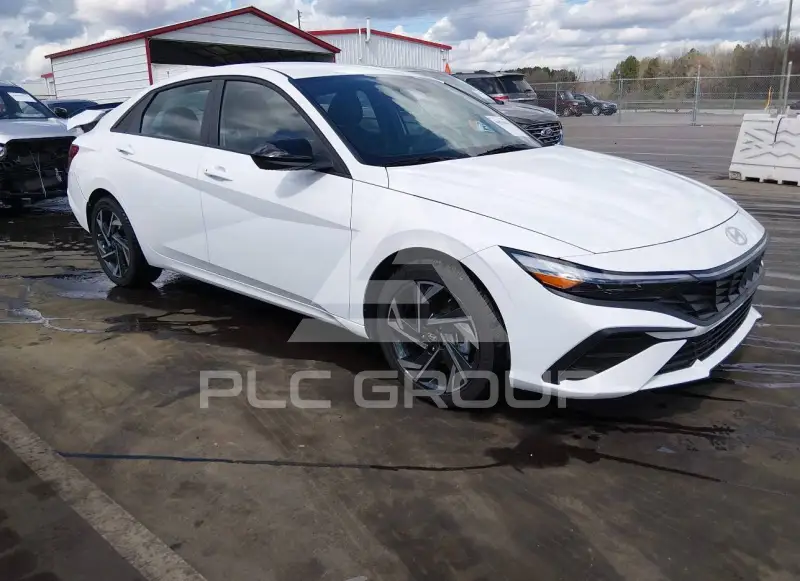 2025 Hyundai Elantra фото