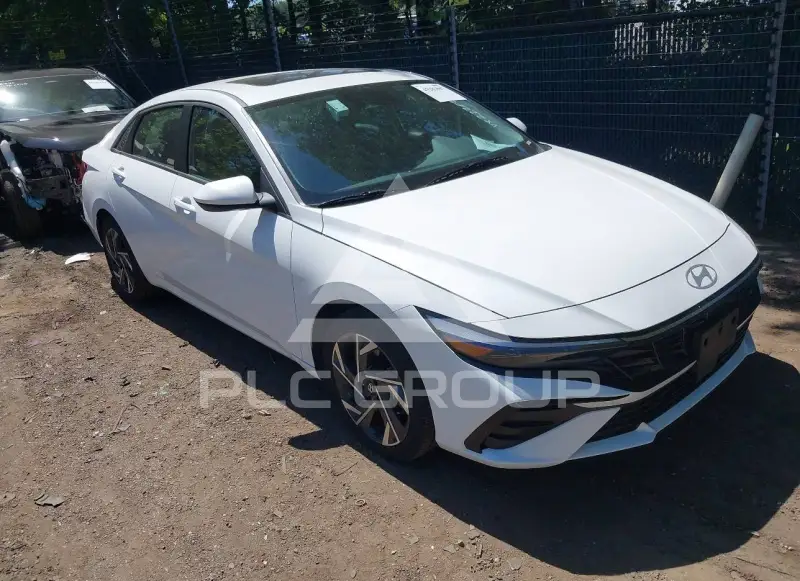 2025 Hyundai Elantra фото