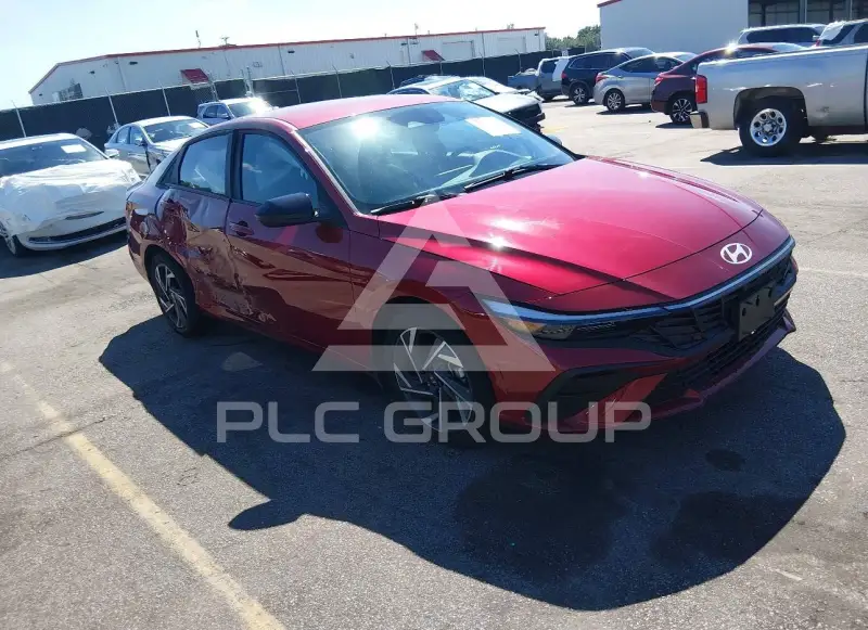 2025 Hyundai Elantra photo