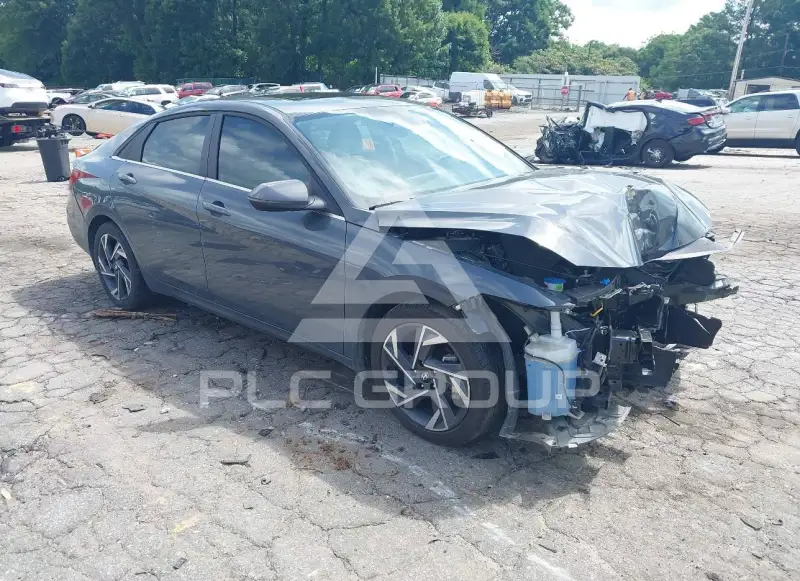 2025 Hyundai Elantra photo