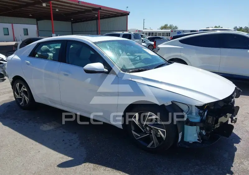 2025 Hyundai Elantra фото