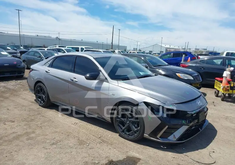 2025 Hyundai Elantra фото